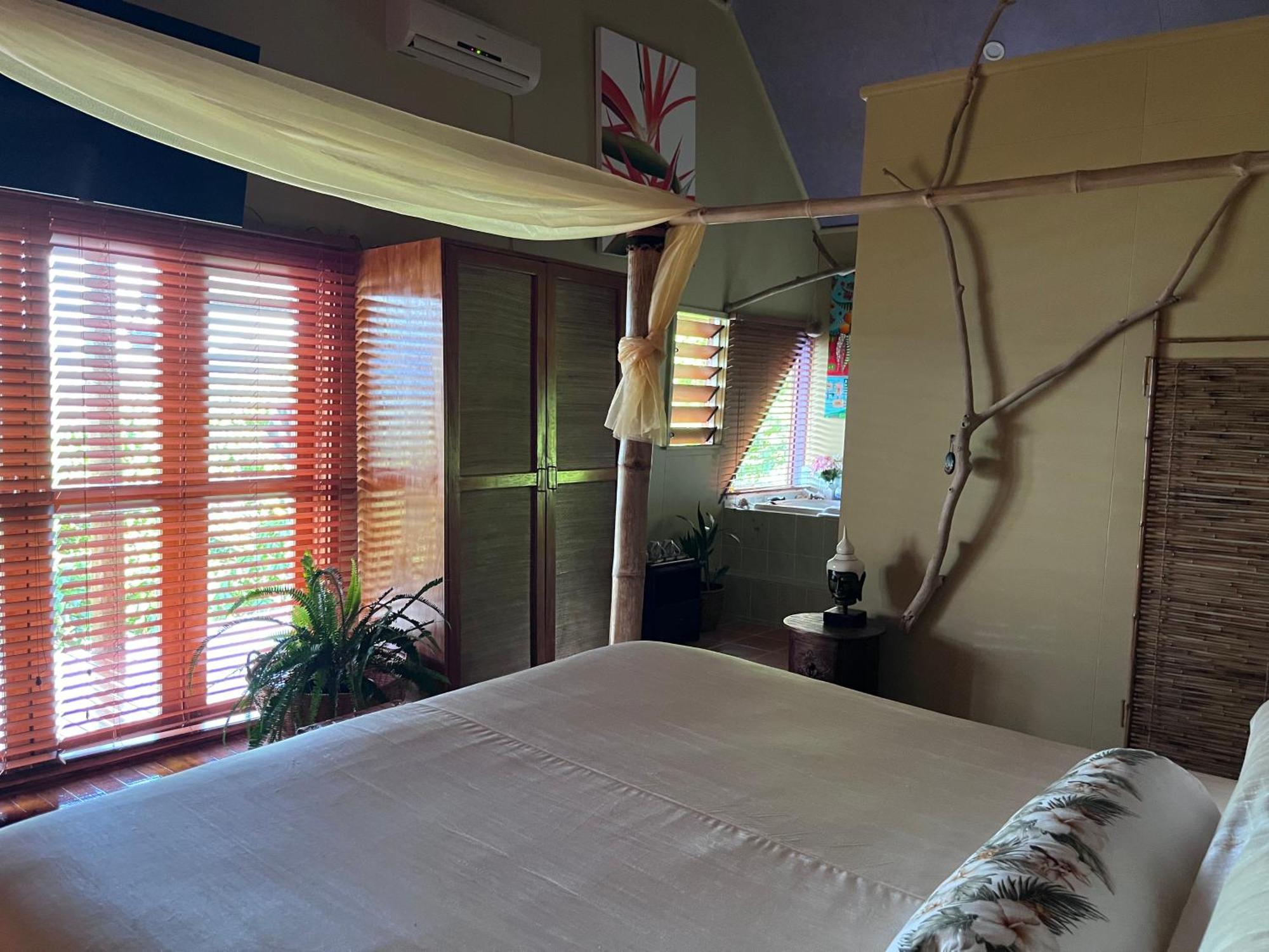 Naveria Heights Lodge Savusavu Exteriér fotografie